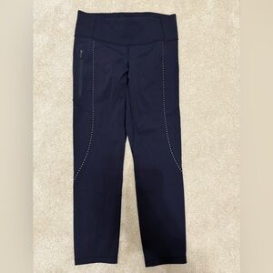 Lululemon navy blue 25 inch’s length size 6 leggings